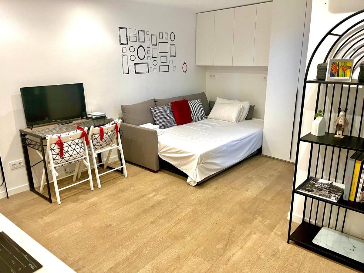 Tesoro Calle, Precioso Estudio Super Equipado Para Dos En Malasana Madrid Kültér fotó